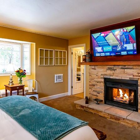 J Patrick Inn Cambria Exteriér fotografie