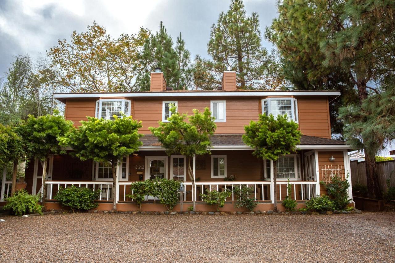 J Patrick Inn Cambria Exteriér fotografie