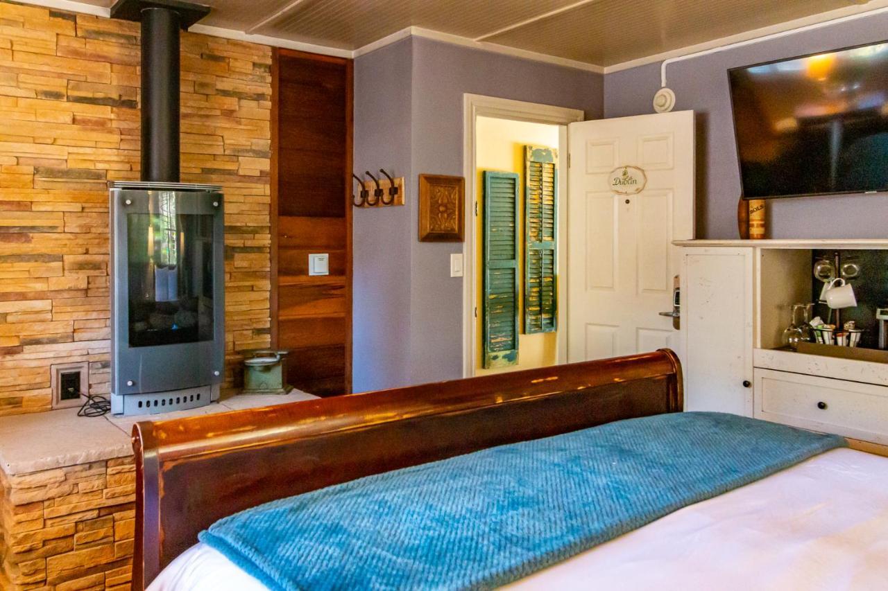 J Patrick Inn Cambria Exteriér fotografie